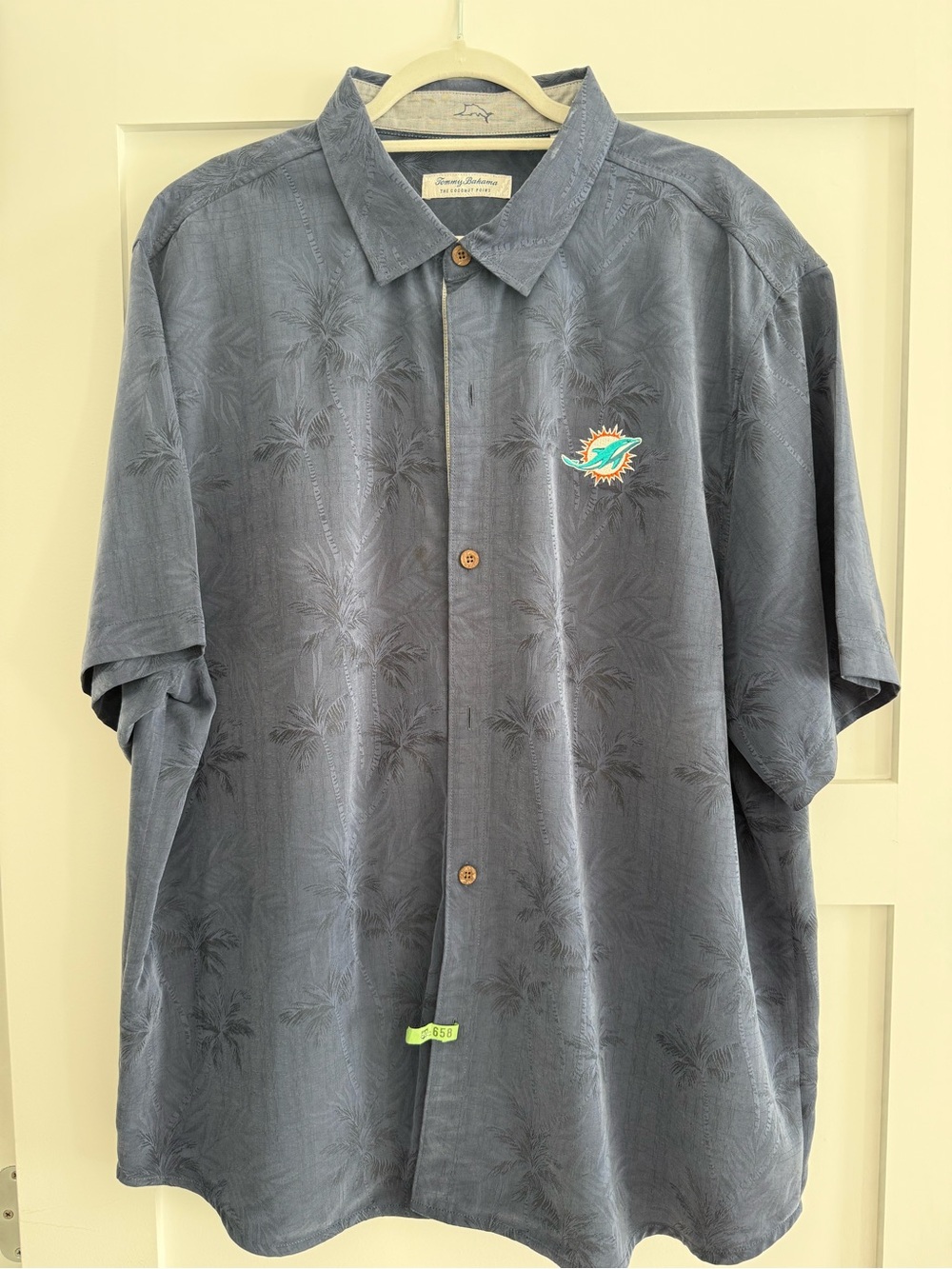 Tommy Bahama Sport Coconut Point Palm Vista Miami Dolphins Shirt.  Size XXL